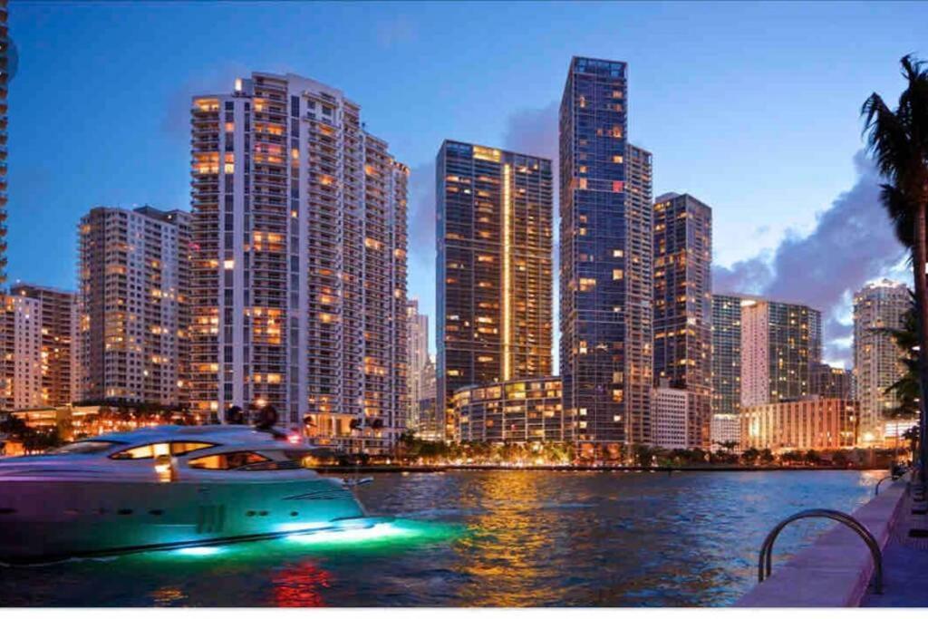 Your House In Miami Exterior photo
